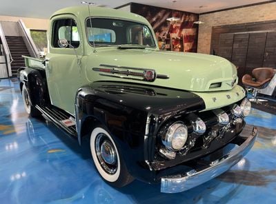 1952 Ford F-1