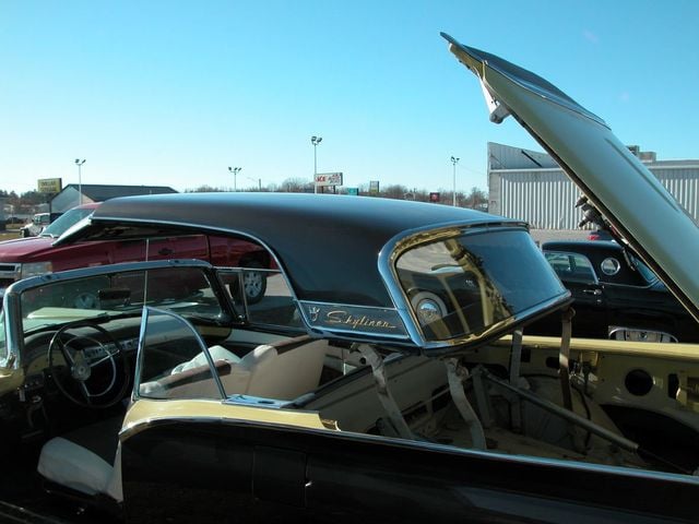 1957 Ford Skyliner Retractable For Sale - 22250506 - 16