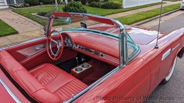 1957 Ford Thunderbird Convertible - 22076070 - 24