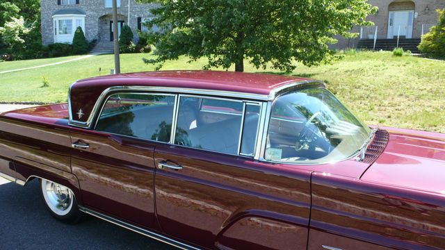 1960 Lincoln Continental MK V  - 15151474 - 9