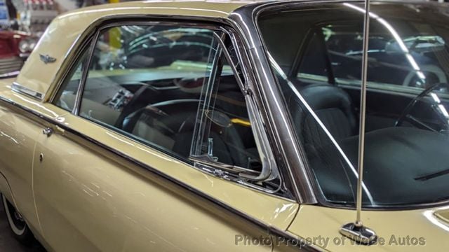 1961 Ford Thunderbird Hardtop For Sale  - 22169503 - 21