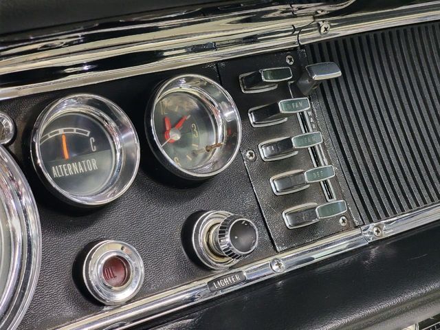 1963 Chrysler 300 Pace Car - 21354369 - 44