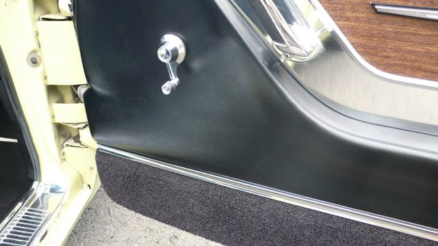 1964 Ford THUNDERBIRD LANDAU - 11860258 - 30