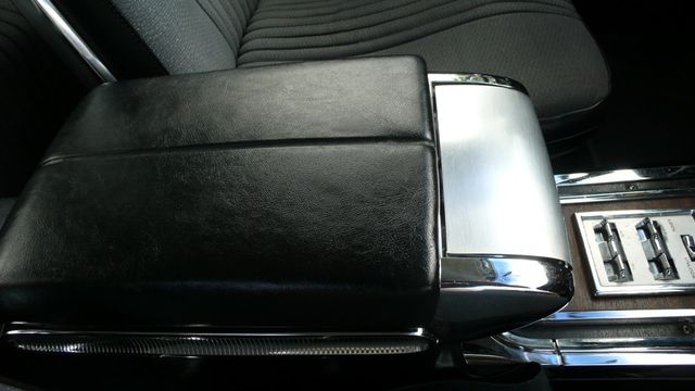 1964 Ford THUNDERBIRD LANDAU - 11860258 - 39