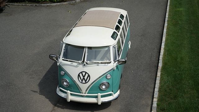 1964 Volkswagen 21 Window Samba Deluxe - 20241941 - 12