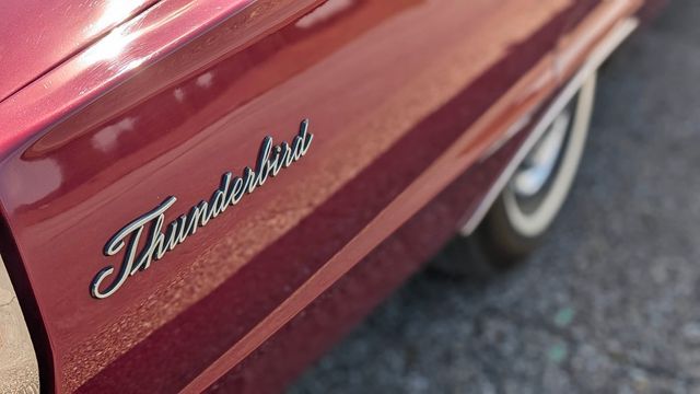 1966 Ford Thunderbird Landau For Sale - 22380681 - 35