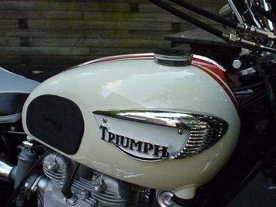 1966 TRIUMPH BONNEVILLE T120R