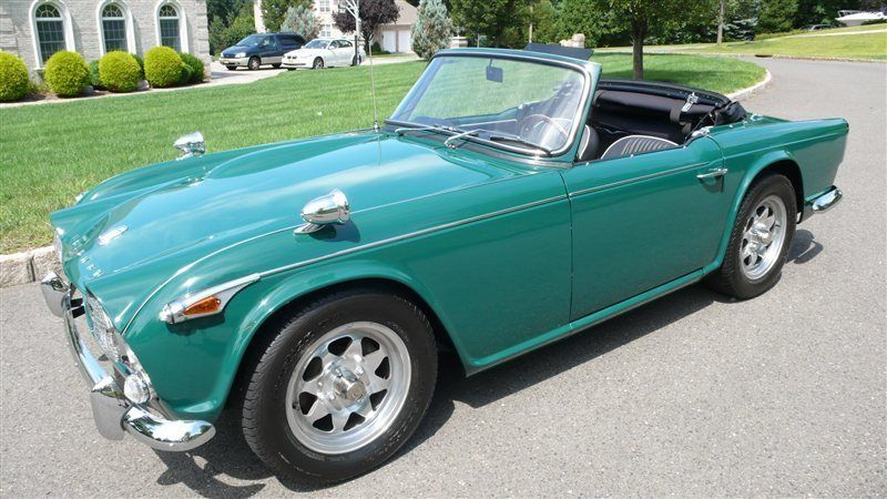 1966 Triumph TR4A RESTORED - 9233409 | Video 1