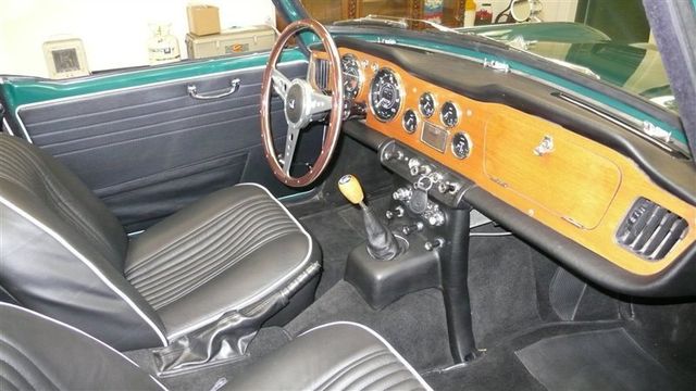 1966 Triumph TR4A RESTORED - 9233409 - 11