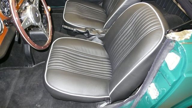 1966 Triumph TR4A RESTORED - 9233409 - 18