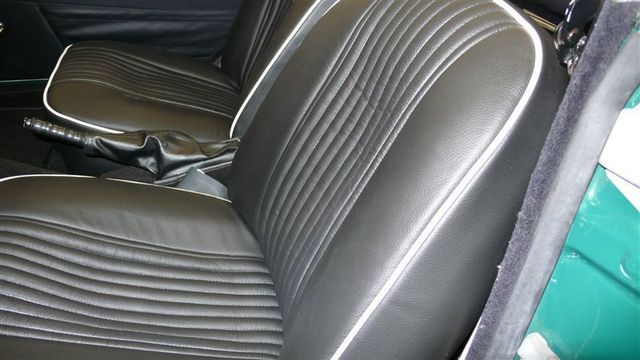 1966 Triumph TR4A RESTORED - 9233409 - 20