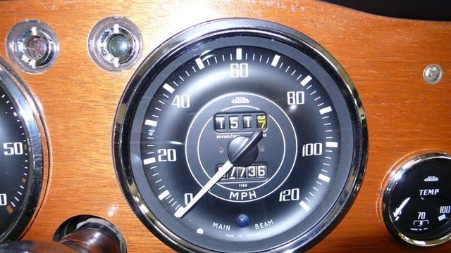 1966 Triumph TR4A RESTORED - 9233409 - 26