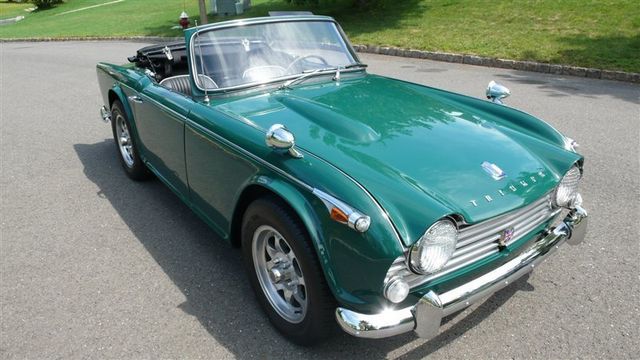 1966 Triumph TR4A RESTORED - 9233409 - 2