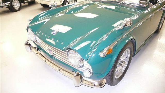 1966 Triumph TR4A RESTORED - 9233409 - 55