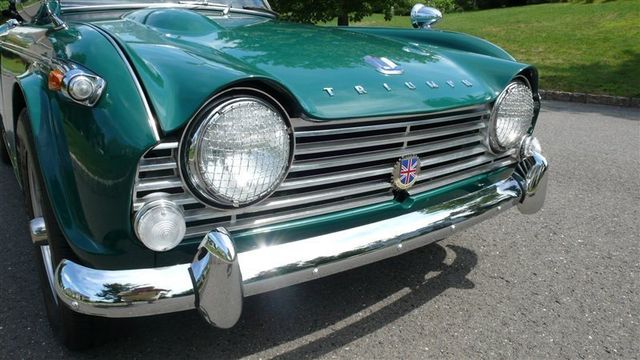 1966 Triumph TR4A RESTORED - 9233409 - 5