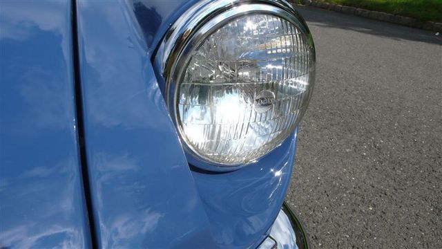 1968 MG MGB RESTORED SHOW CAR - 7795495 - 11