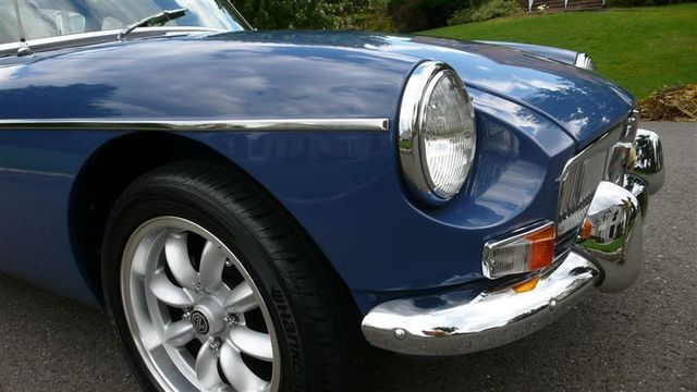 1968 MG MGB RESTORED SHOW CAR - 7795495 - 29