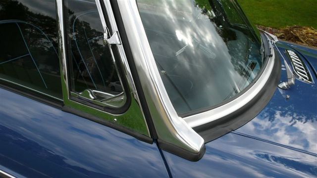 1968 MG MGB RESTORED SHOW CAR - 7795495 - 32