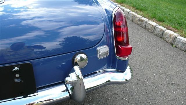 1968 MG MGB RESTORED SHOW CAR - 7795495 - 36