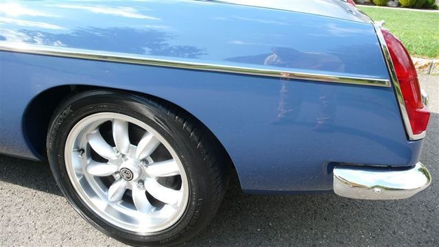 1968 MG MGB RESTORED SHOW CAR - 7795495 - 42