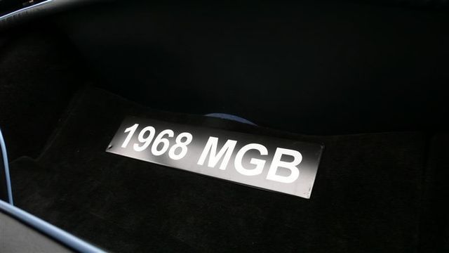 1968 MG MGB RESTORED SHOW CAR - 7795495 - 64