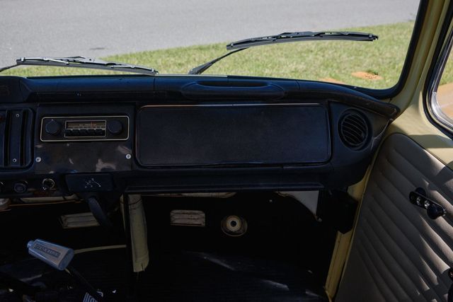 1968 Volkswagen Transporter Single Cab Bay Window - 22397793 - 92