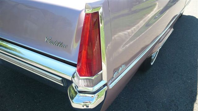 1969 Cadillac DEVILLE GORGEOUS - 7671277 - 17