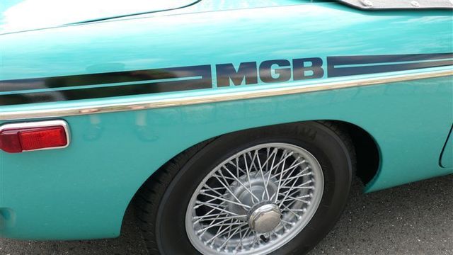 1972 MG MGB SHOW CAR - 9088983 - 39