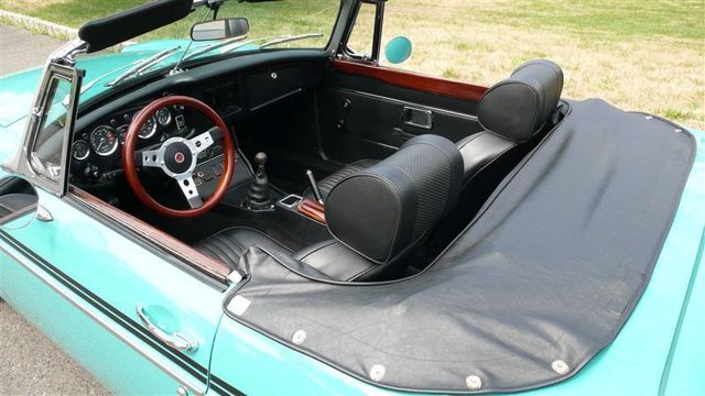 1972 MG MGB SHOW CAR - 9088983 - 50