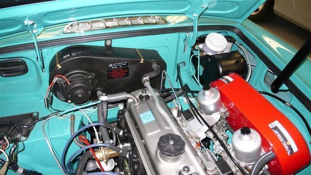 1972 MG MGB SHOW CAR - 9088983 - 66