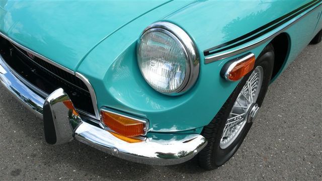 1972 MG MGB SHOW CAR - 9088983 - 7