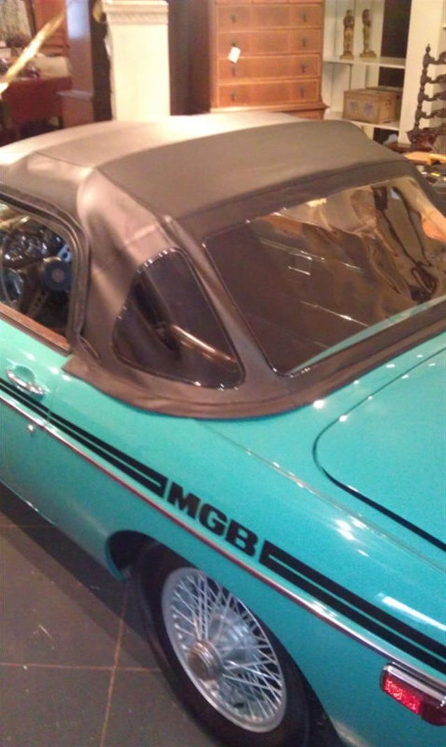1972 MG MGB SHOW CAR - 9088983 - 84