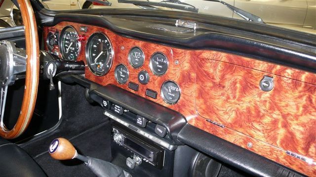 1975 Triumph TR6 RESTORED - 7979757 - 39