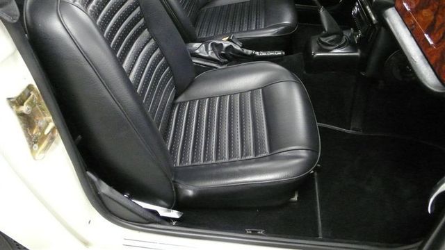 1975 Triumph TR6 RESTORED - 7979757 - 42