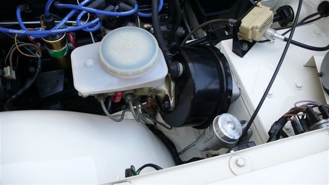 1975 Triumph TR6 RESTORED - 7979757 - 56