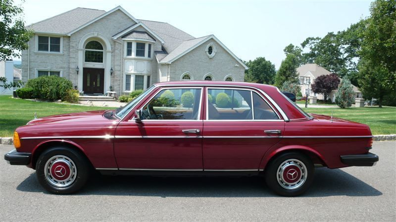 1978 Mercedes-Benz 240D STUNNING - 8893738 | Video 1