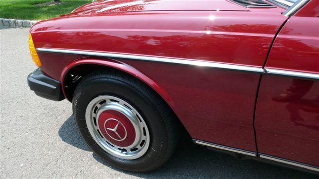 1978 Mercedes-Benz 240D STUNNING - 8893738 - 11