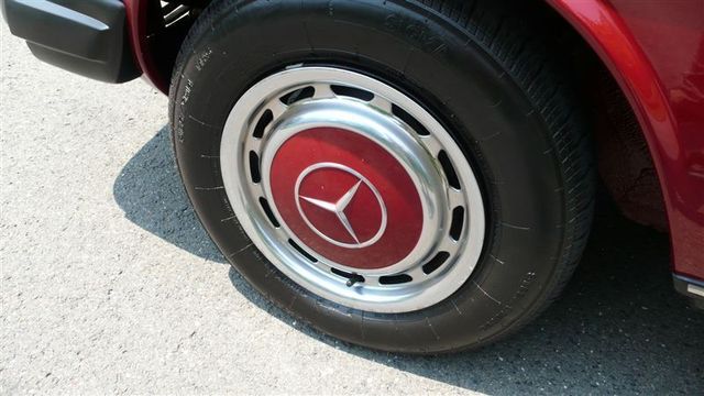 1978 Mercedes-Benz 240D STUNNING - 8893738 - 12