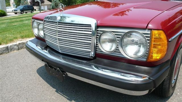 1978 Mercedes-Benz 240D STUNNING - 8893738 - 1