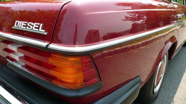 1978 Mercedes-Benz 240D STUNNING - 8893738 - 28