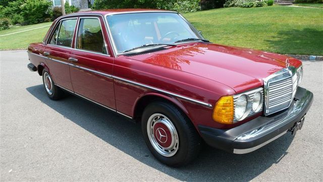 1978 Mercedes-Benz 240D STUNNING - 8893738 - 2