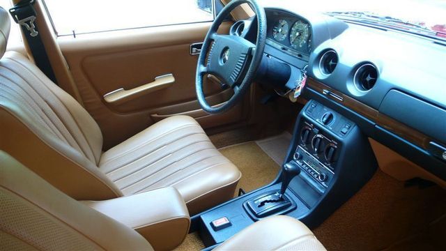 1978 Mercedes-Benz 240D STUNNING - 8893738 - 53