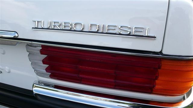 1978 Mercedes-Benz 300SD ALL ORIGINAL - 7826686 - 26