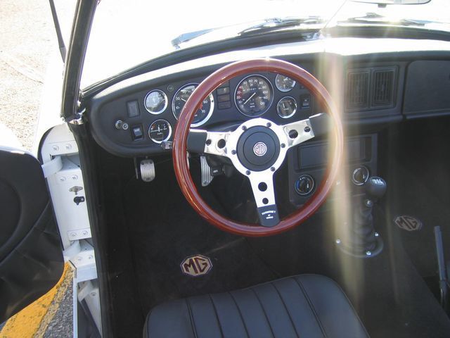 1979 MG MGB V8 - 5985375 - 11