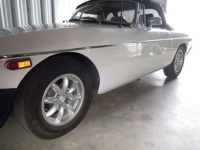 1979 MG MGB V8 - 5985375 - 14