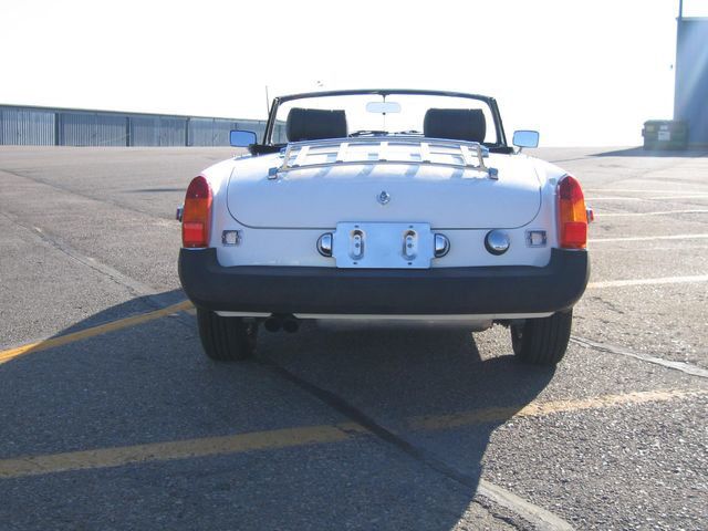 1979 MG MGB V8 - 5985375 - 18