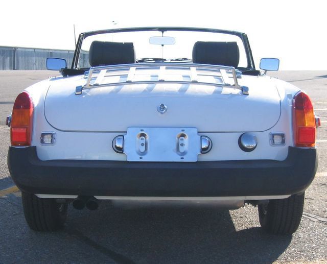 1979 MG MGB V8 - 5985375 - 19