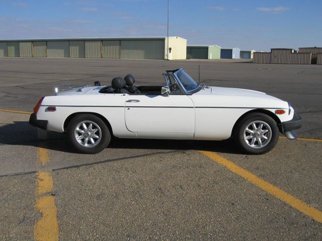 1979 MG MGB V8 - 5985375 - 3