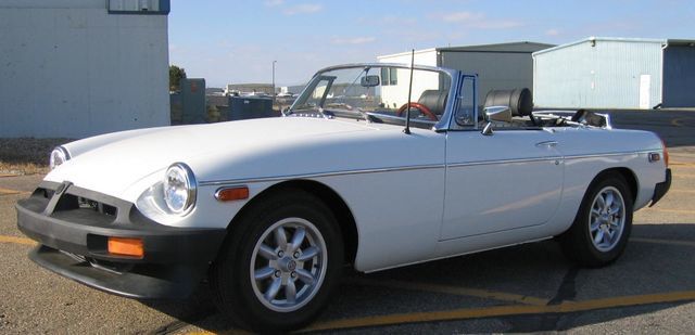1979 MG MGB V8 - 5985375 - 4