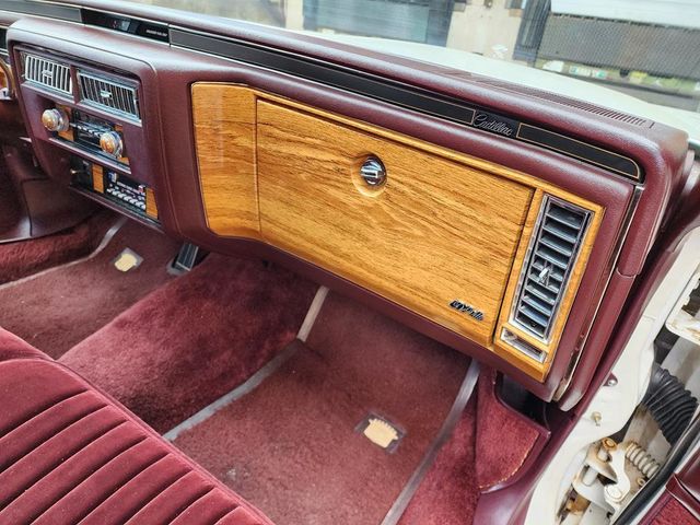 1981 Cadillac DeVille Base Trim - 21879690 - 10